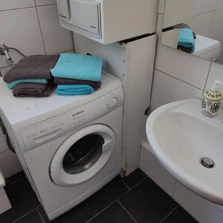 Mit Whirlpool, Sauna Und Internet *