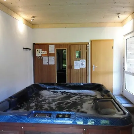 Mit Whirlpool, Sauna Und Internet Дом отдыха
